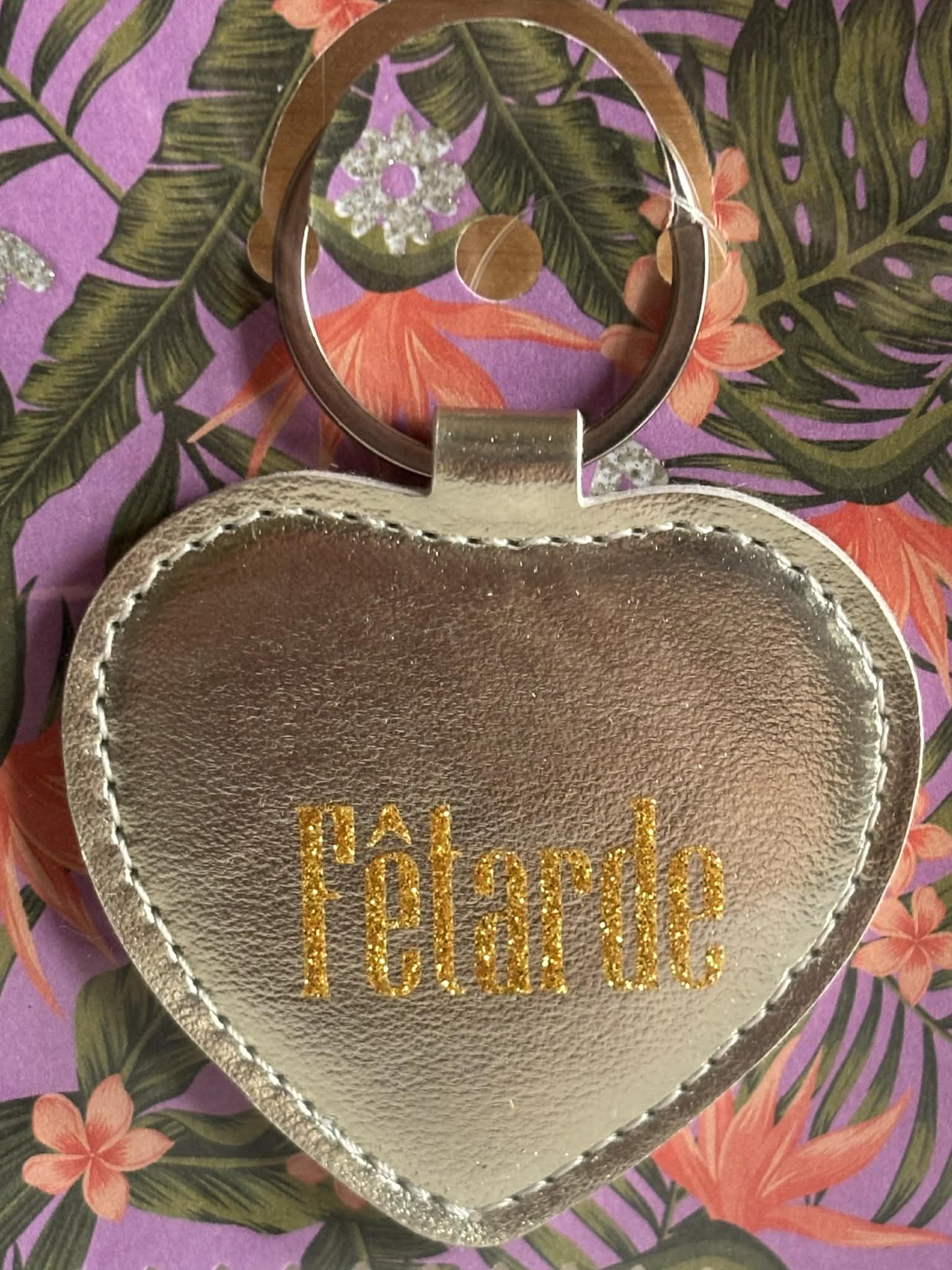 Porte clé message "Fêtarde"