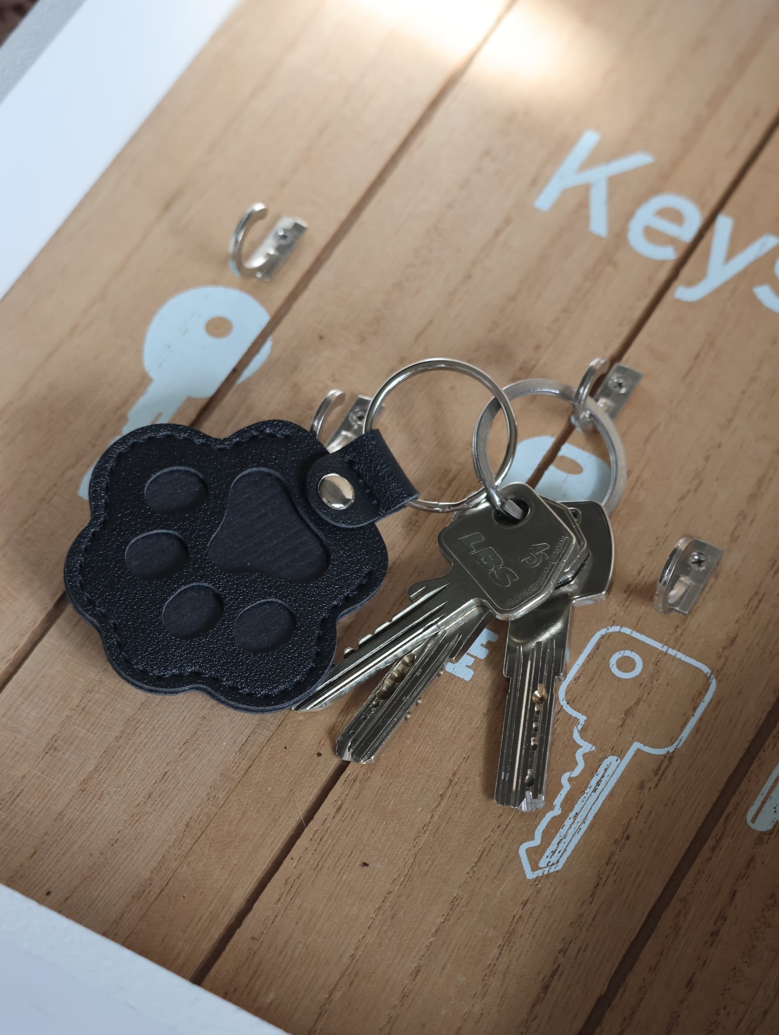 Porte clé " Pattes Noir "